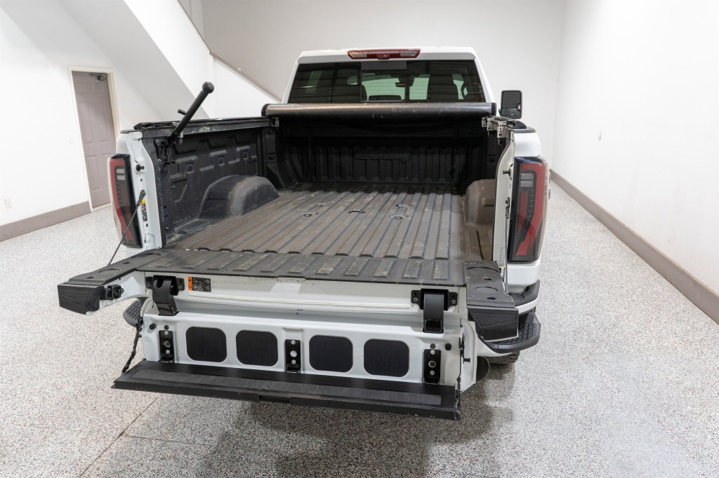 2024 GMC Sierra 2500 Image 11