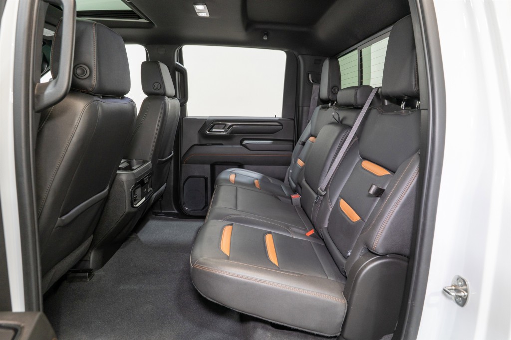 2024 GMC Sierra 2500 Image 35