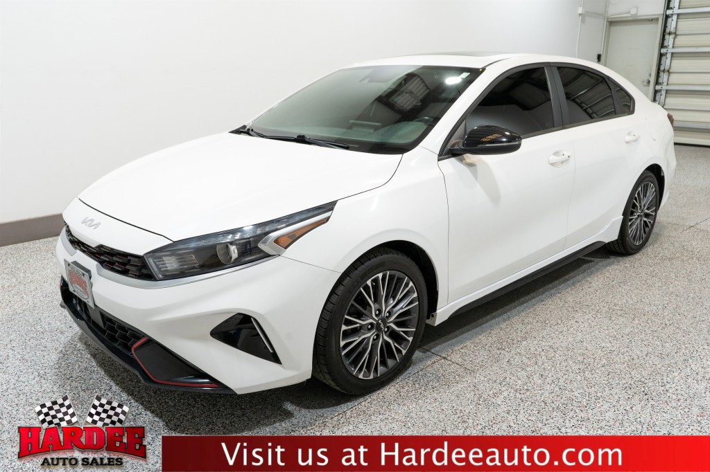 2023 Kia Forte Image 2