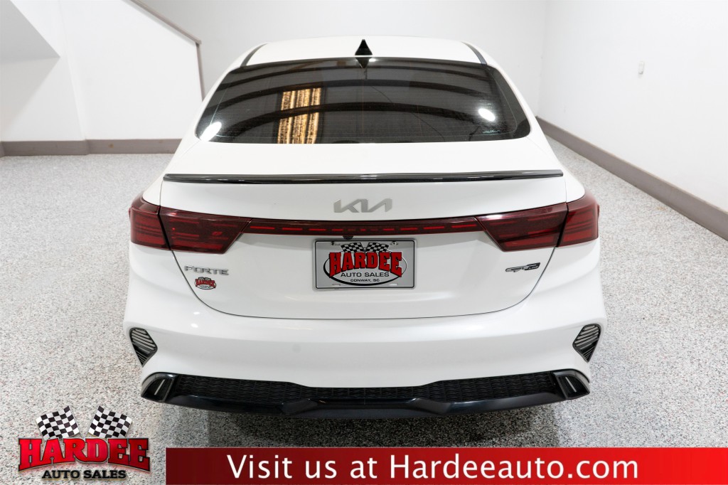 2023 Kia Forte Image 4