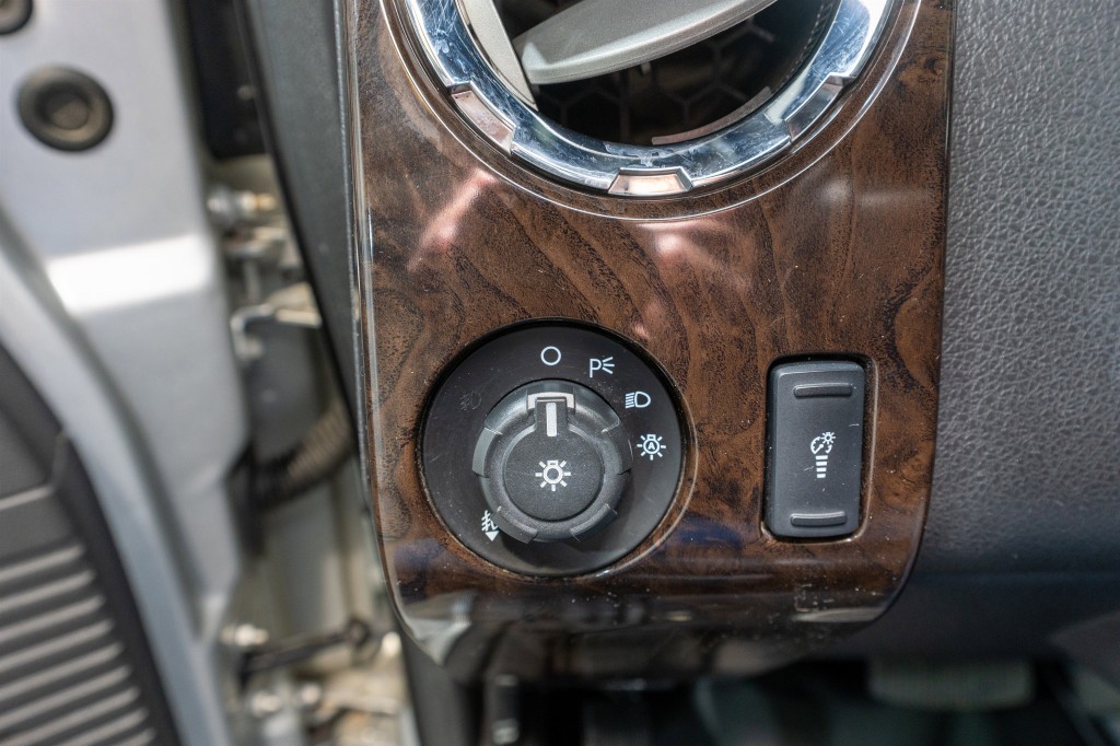 2014 Ford F-250 Image 30