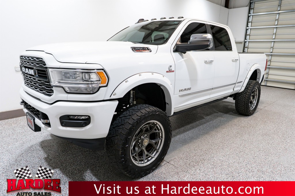 2022 RAM 2500 Image 2