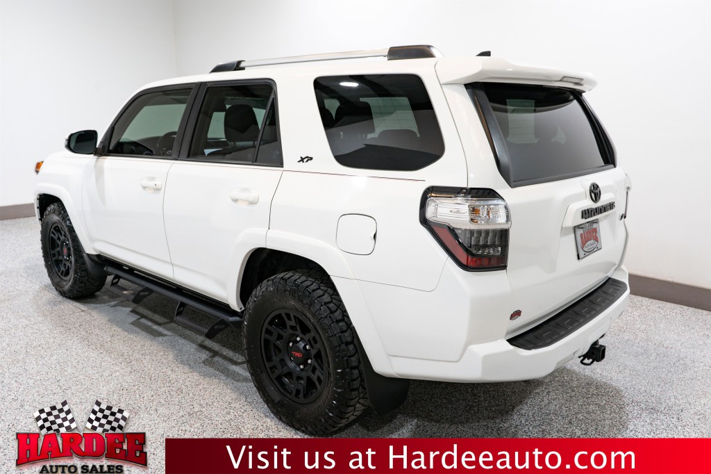 2022 Toyota 4Runner Image 3