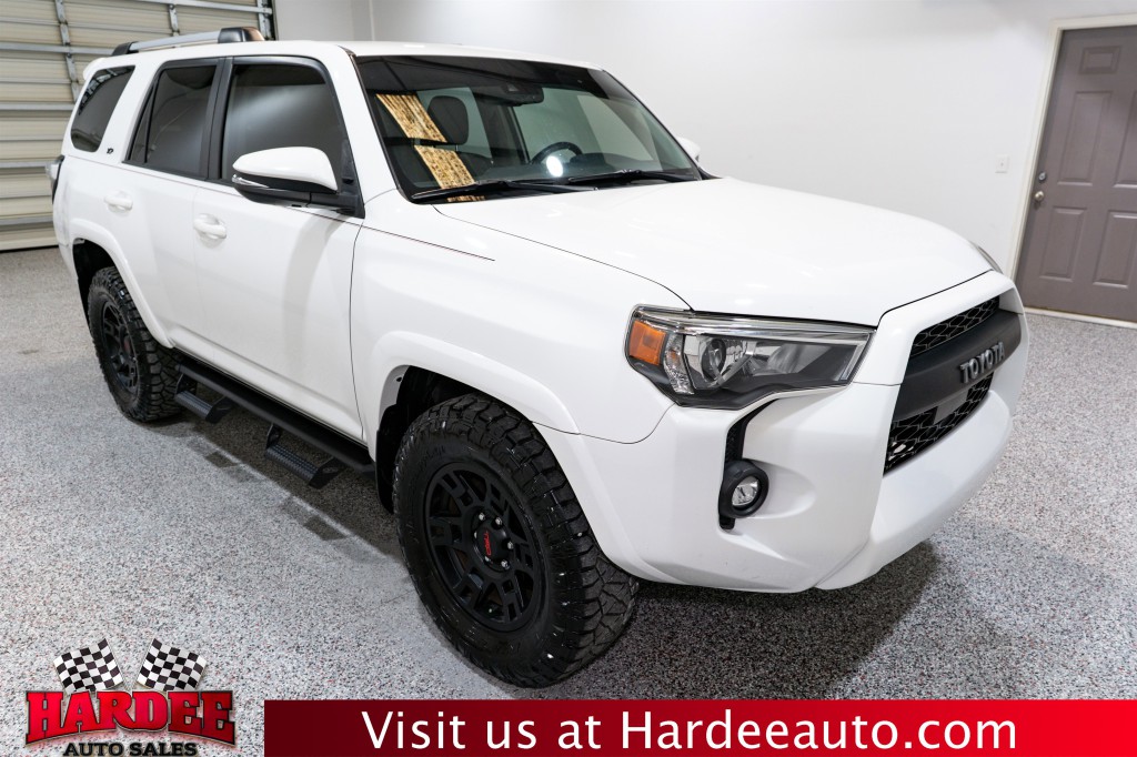 2022 Toyota 4Runner Image 6