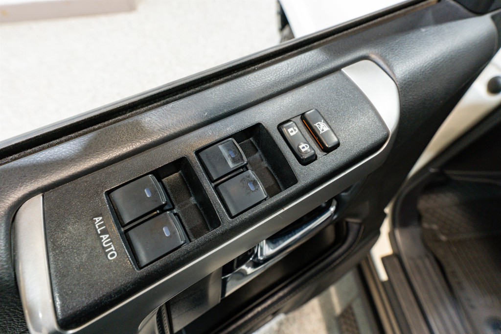 2022 Toyota 4Runner Image 13