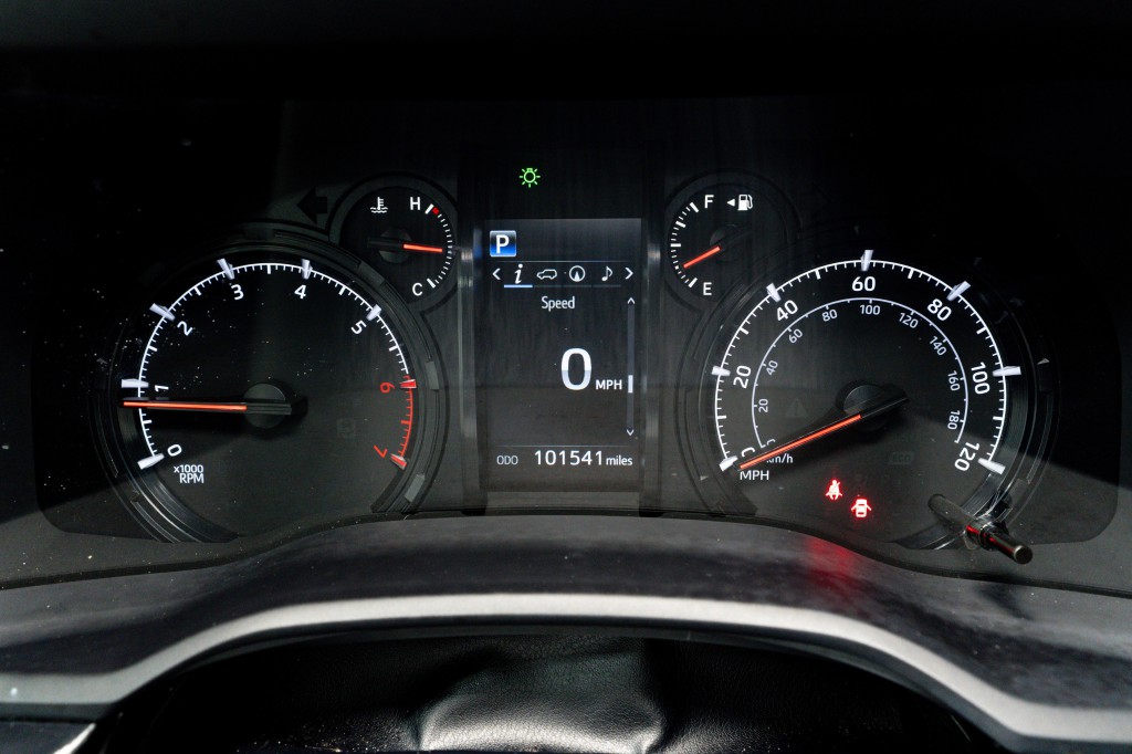 2022 Toyota 4Runner Image 24