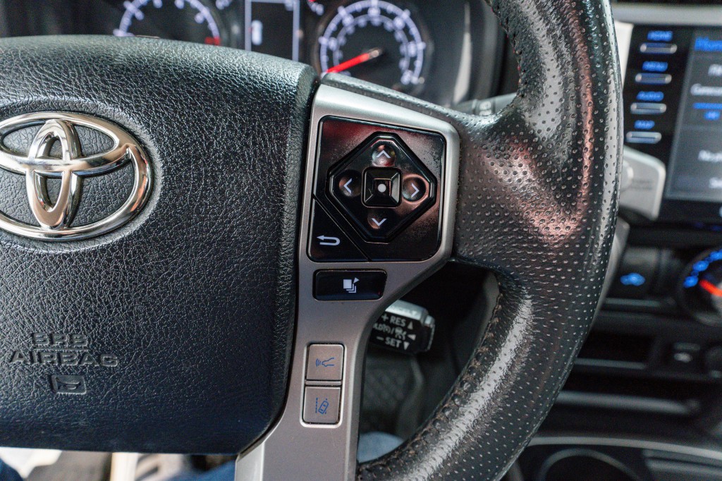 2022 Toyota 4Runner Image 25