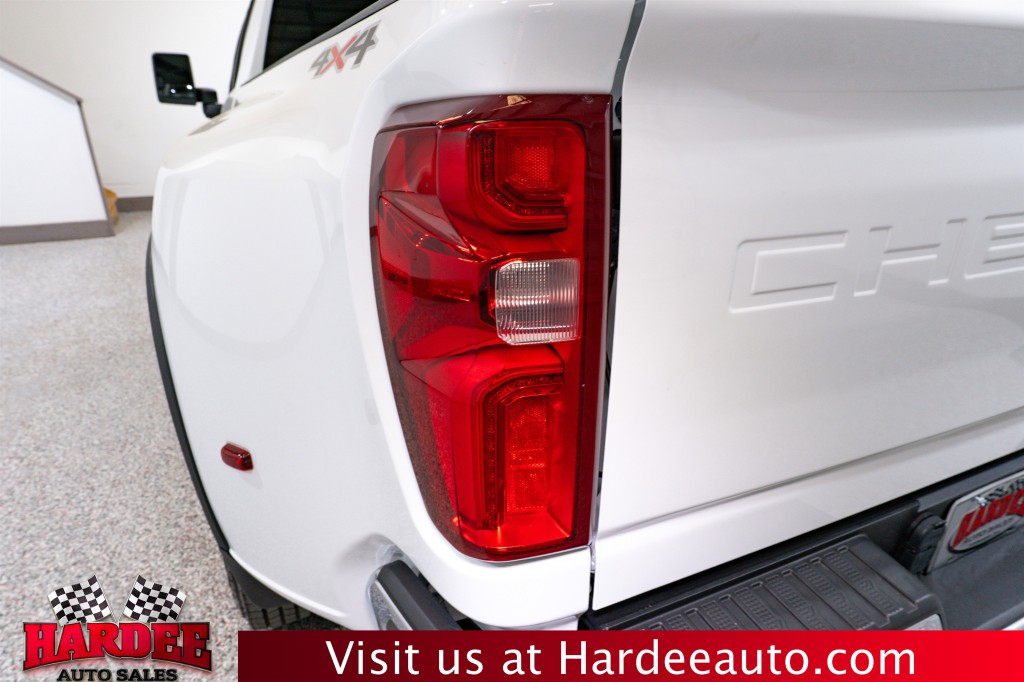 2024 Chevrolet Silverado 1500 Image 9