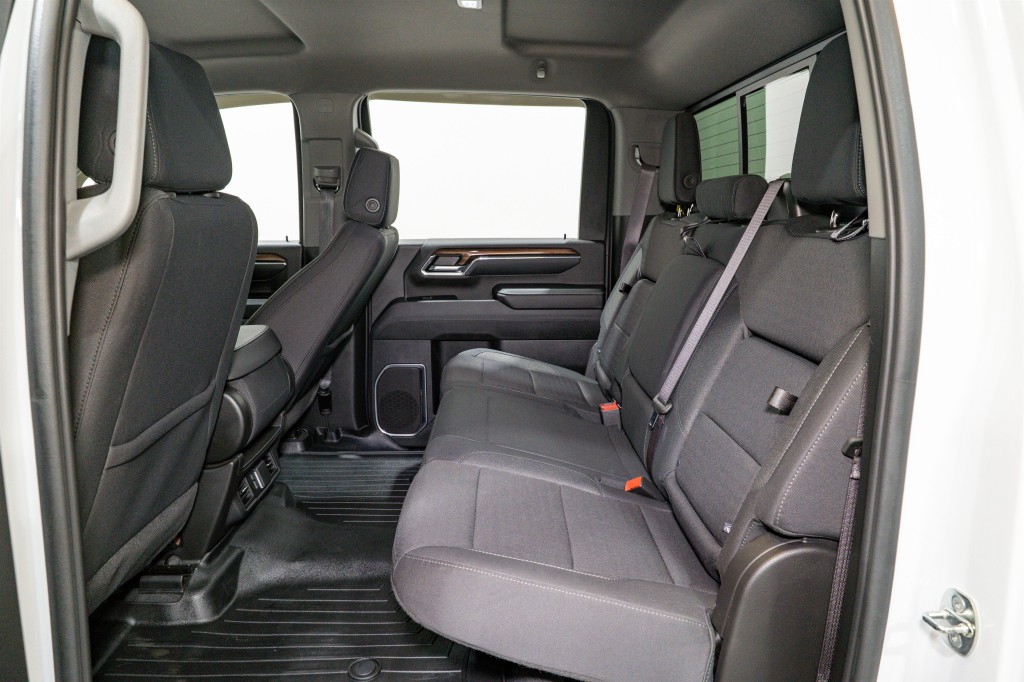 2024 Chevrolet Silverado 1500 Image 32