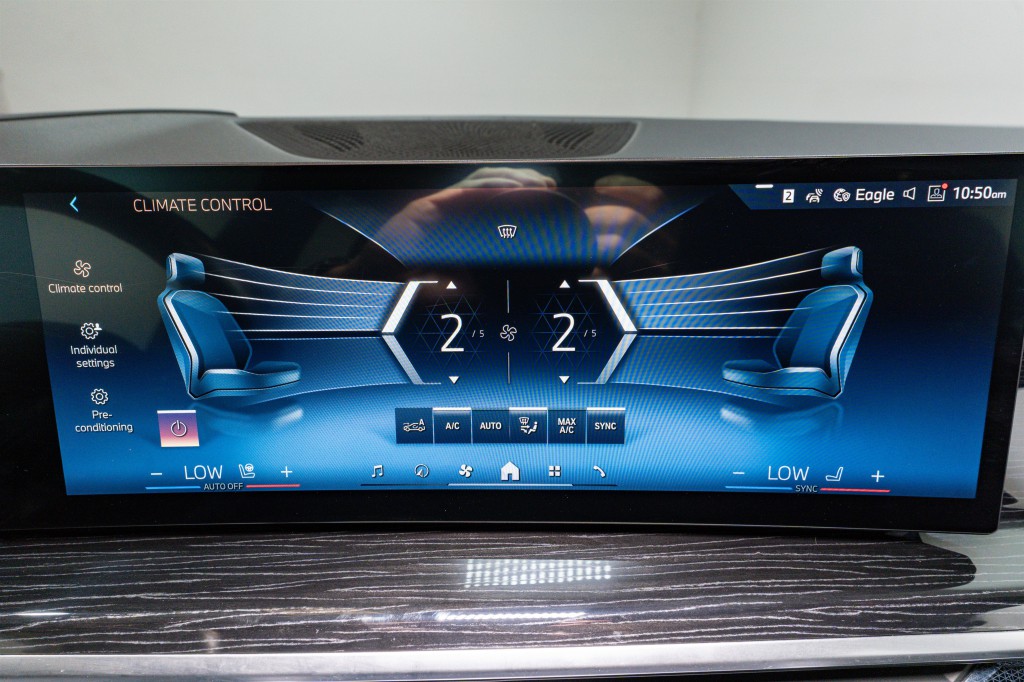 2024 BMW X7 Image 22