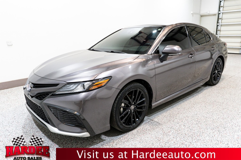 2023 Toyota Camry Image 2