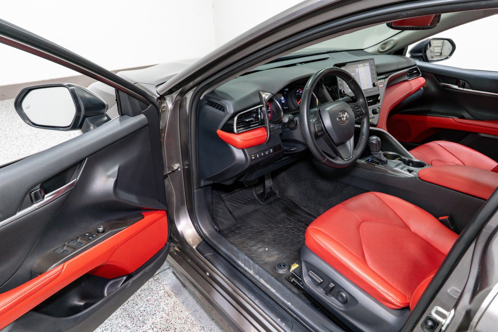 2023 Toyota Camry Image 12