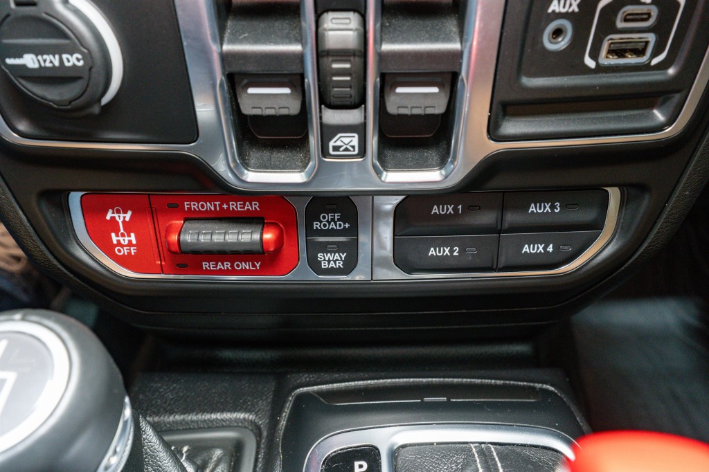 2020 Jeep Gladiator Image 24