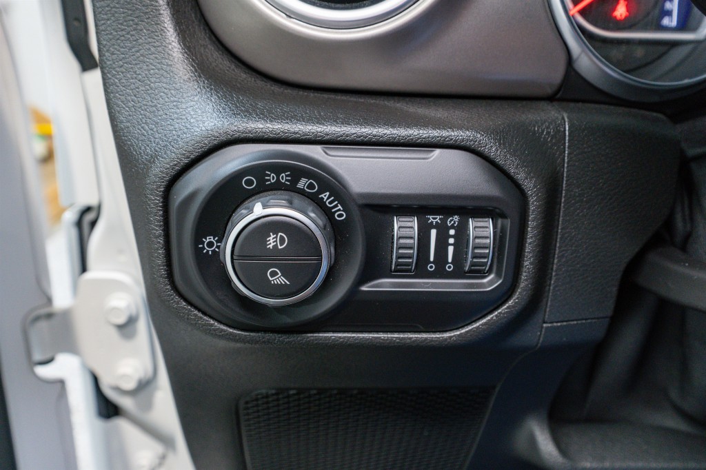2020 Jeep Gladiator Image 33