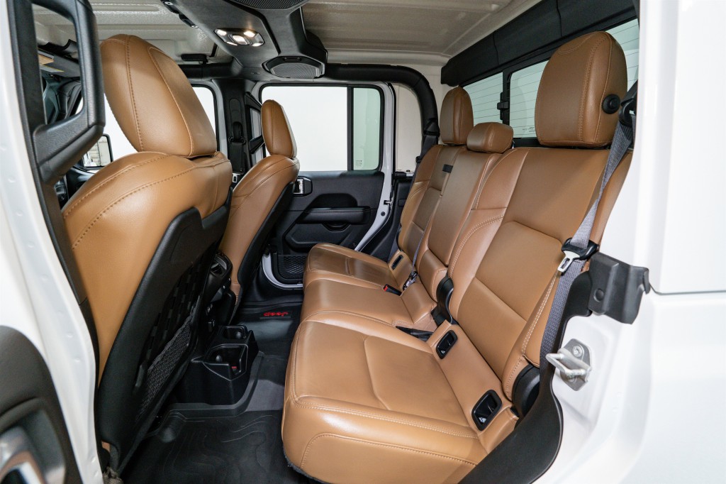 2020 Jeep Gladiator Image 34
