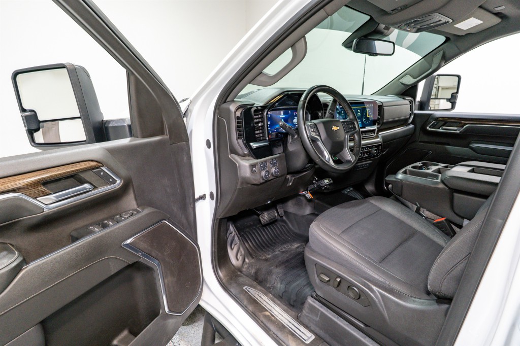 2024 Chevrolet Silverado 1500 Image 14