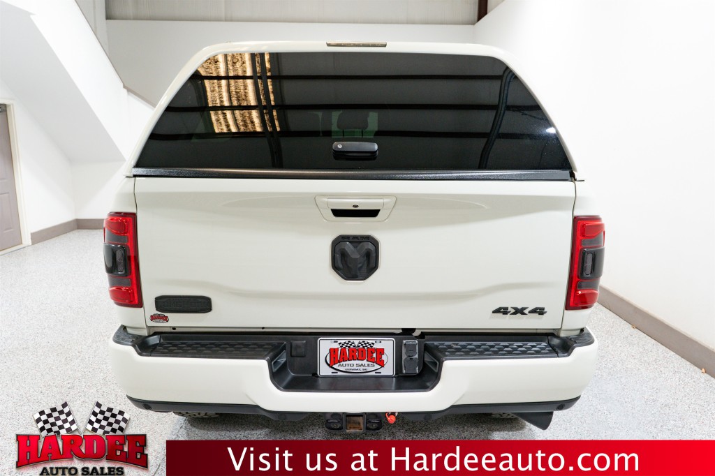 2023 RAM 3500 Image 4