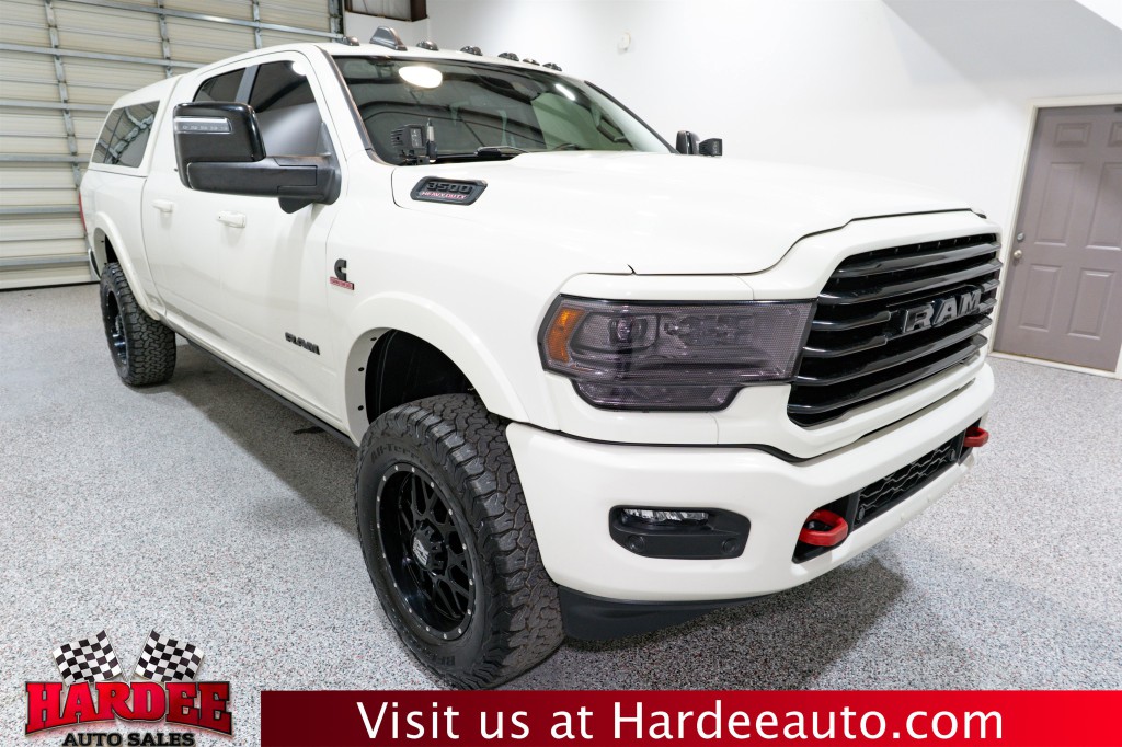 2023 RAM 3500 Image 6