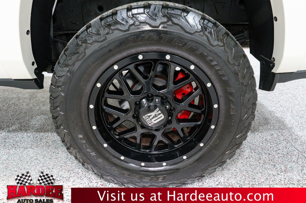 2023 RAM 3500 Image 10