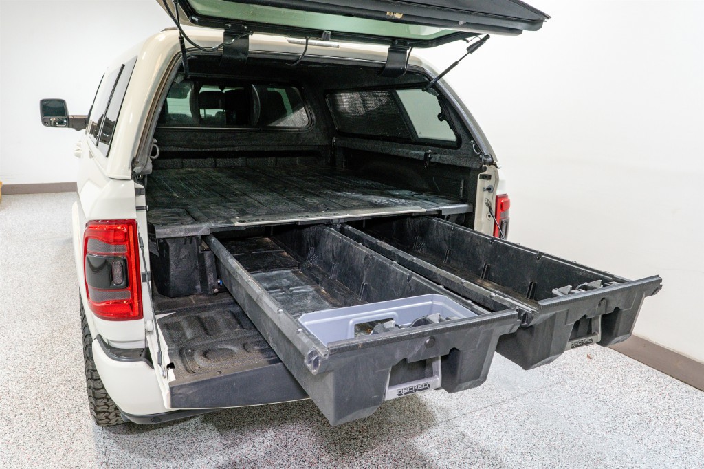 2023 RAM 3500 Image 12