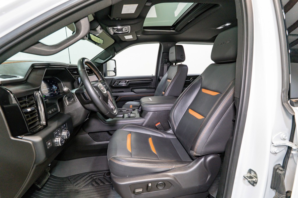 2024 GMC Sierra 2500 Image 17
