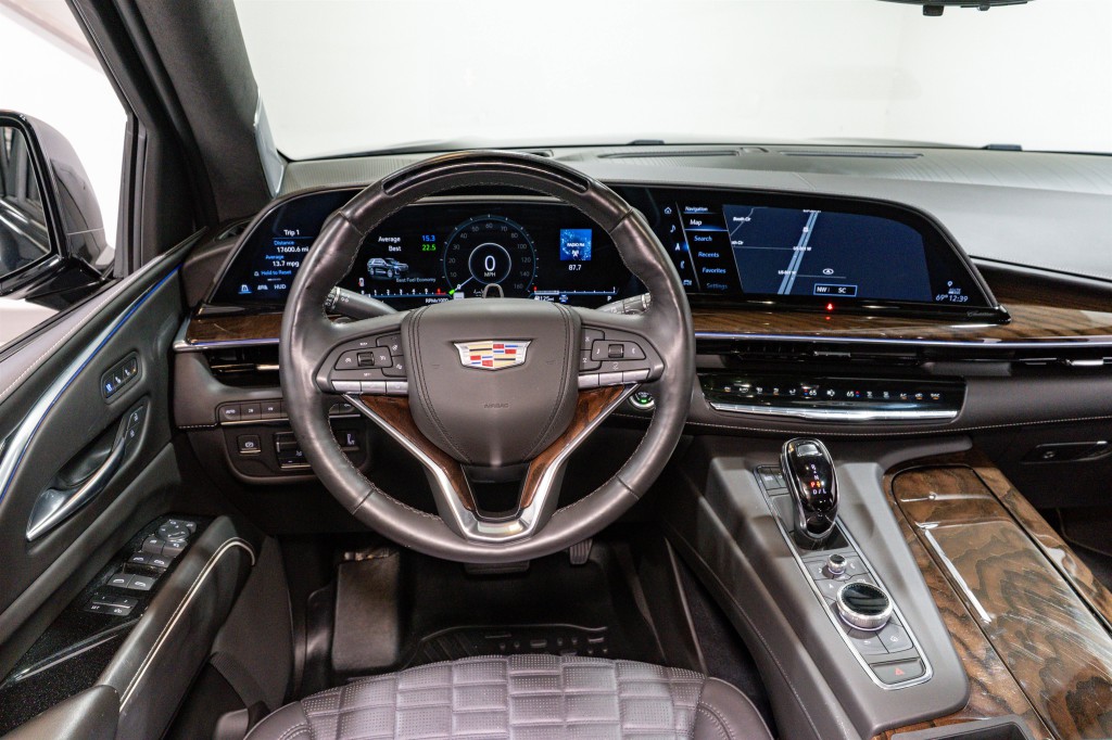 2023 Cadillac Escalade Image 12
