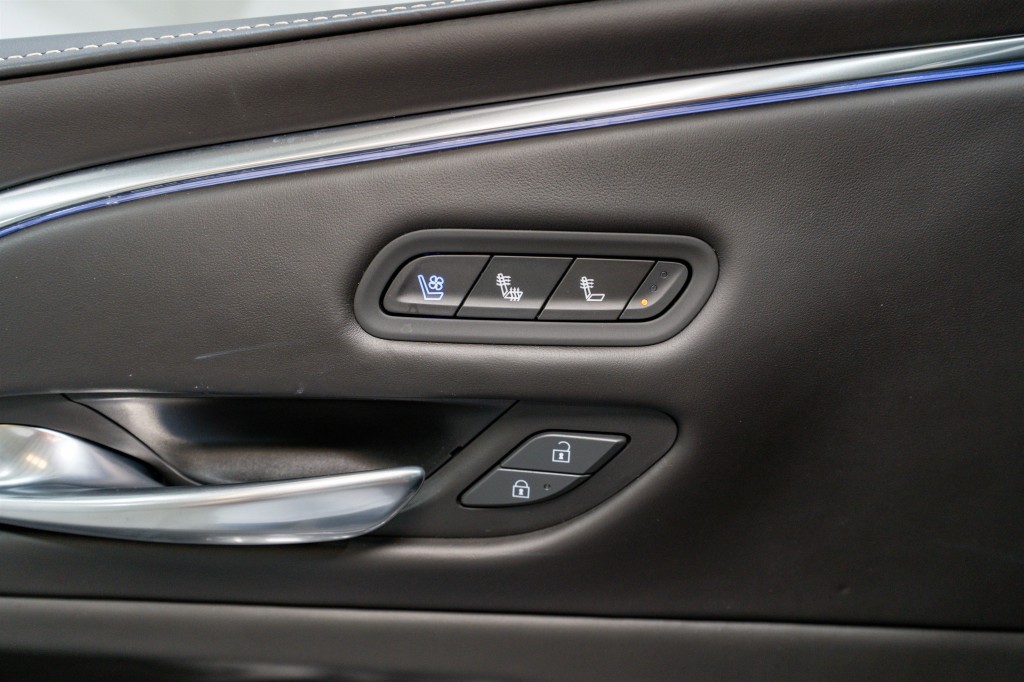 2023 Cadillac Escalade Image 15