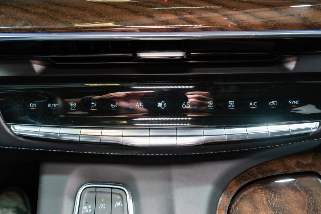 2023 Cadillac Escalade Image 25