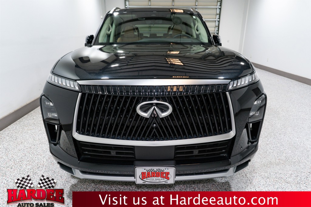 2025 INFINITI QX80 Image 7