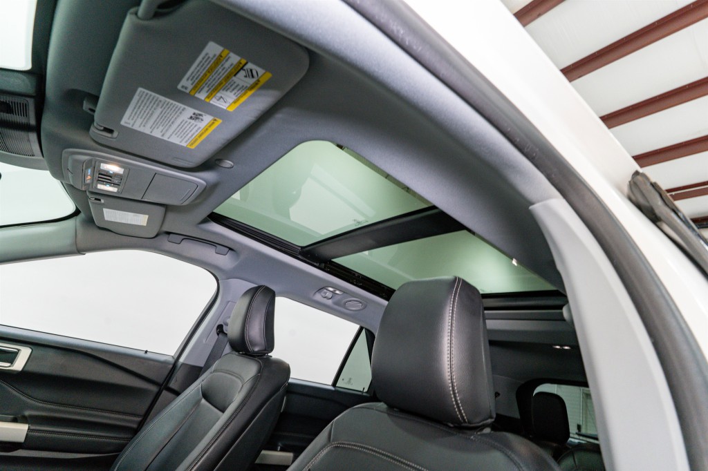 2020 Ford Explorer Image 15
