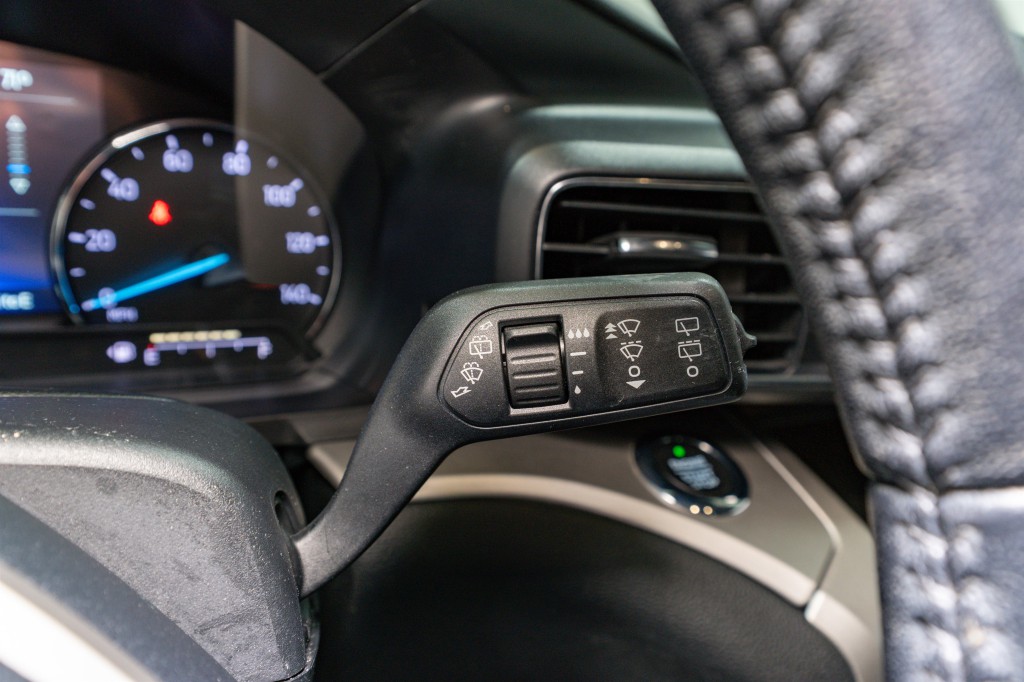 2020 Ford Explorer Image 25