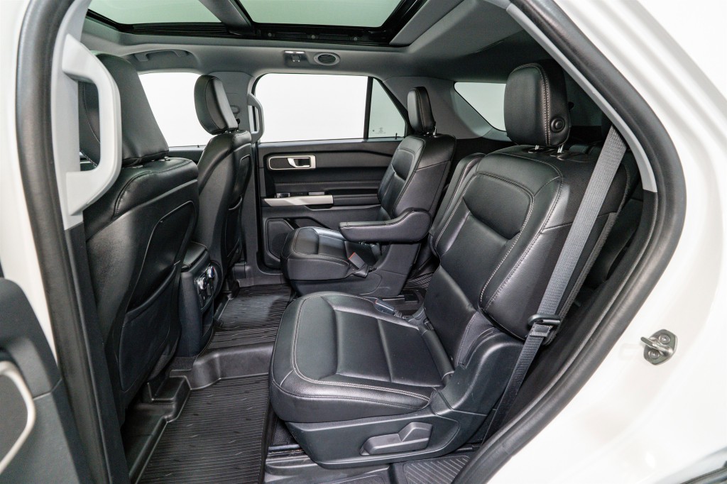 2020 Ford Explorer Image 29