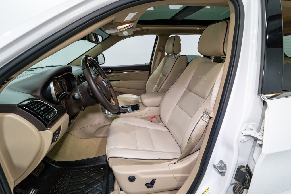 2020 Jeep Grand Cherokee Image 15