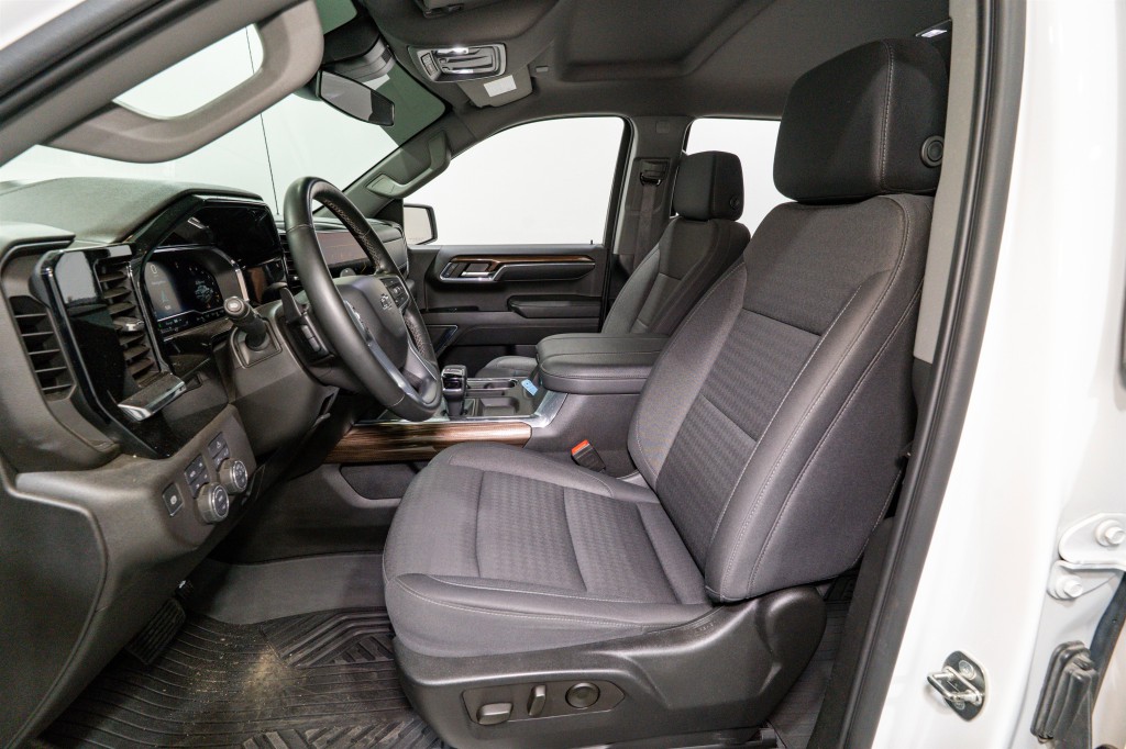 2024 Chevrolet Silverado 1500 Image 15