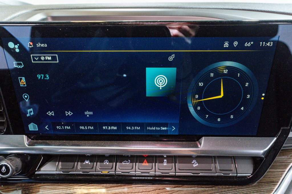 2024 Chevrolet Silverado 1500 Image 17