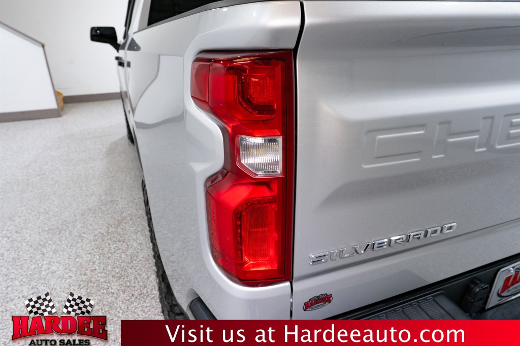 2021 Chevrolet Silverado 1500 Image 9