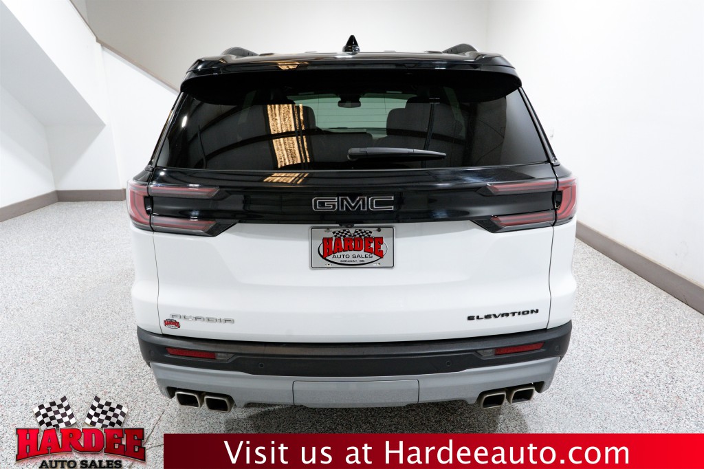 2024 GMC Acadia Image 4