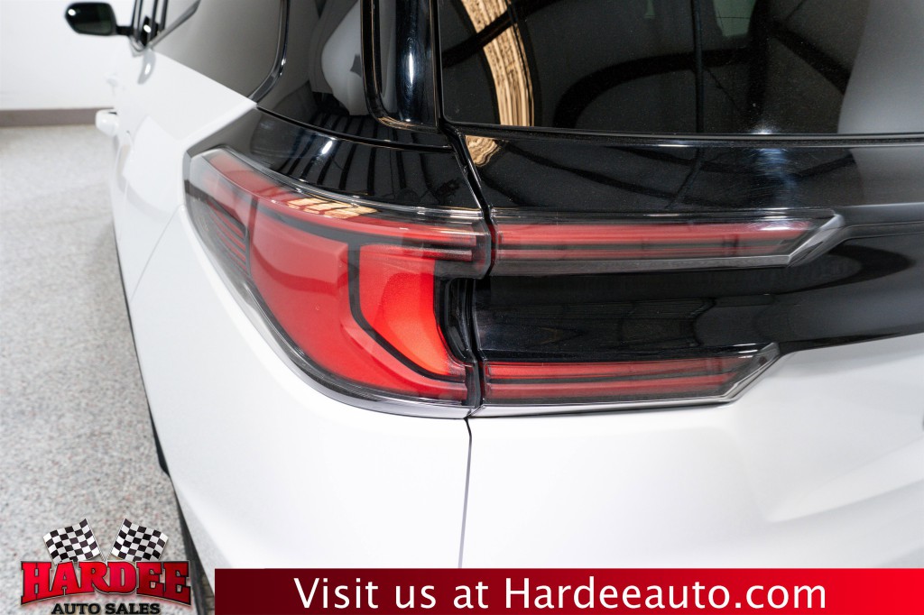 2024 GMC Acadia Image 9