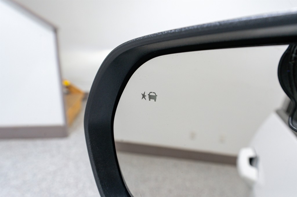 2024 GMC Acadia Image 13