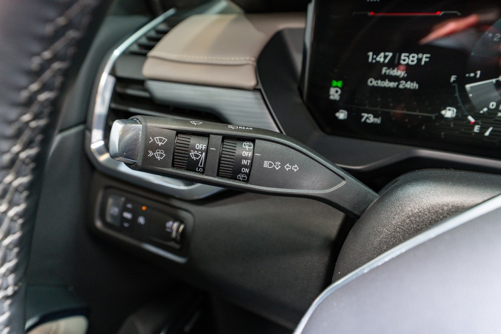 2024 GMC Acadia Image 29