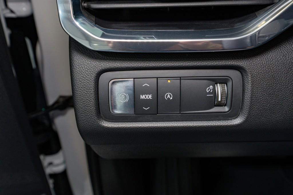 2024 GMC Acadia Image 30