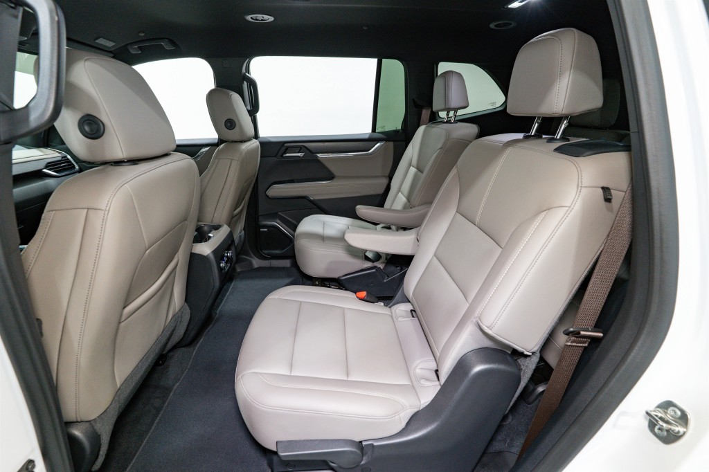 2024 GMC Acadia Image 31