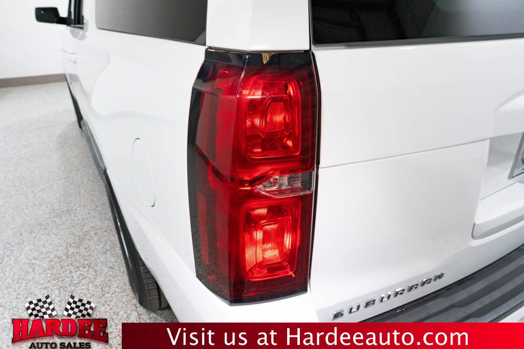 2018 Chevrolet Suburban Image 9