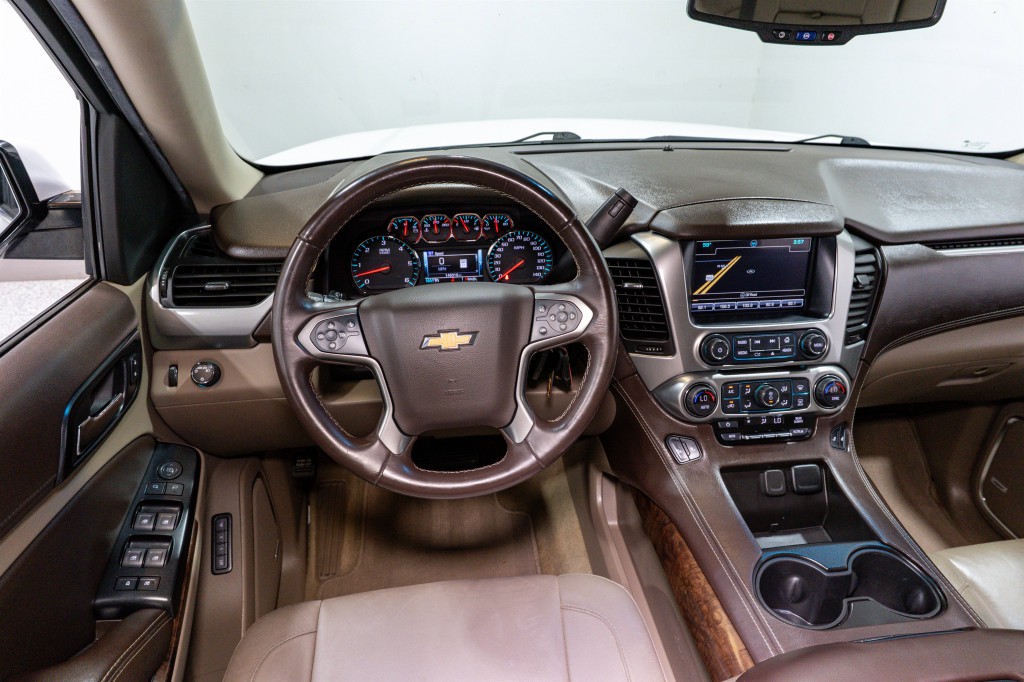 2018 Chevrolet Suburban Image 11