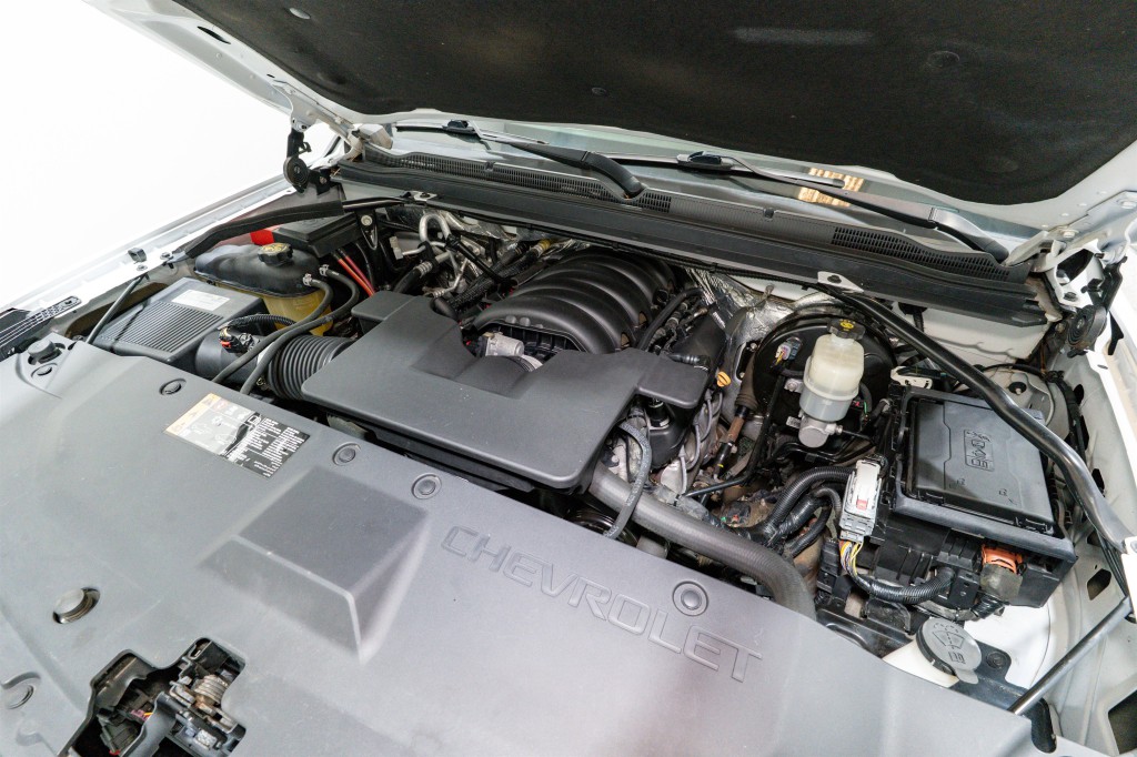 2018 Chevrolet Suburban Image 34