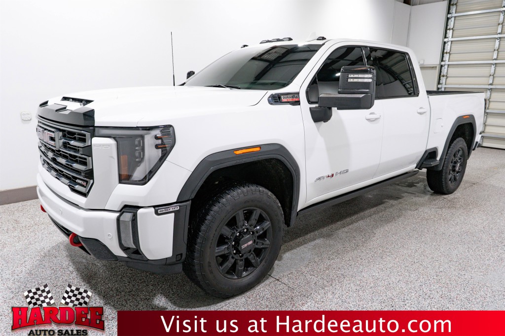 2024 GMC Sierra 2500 Image 2