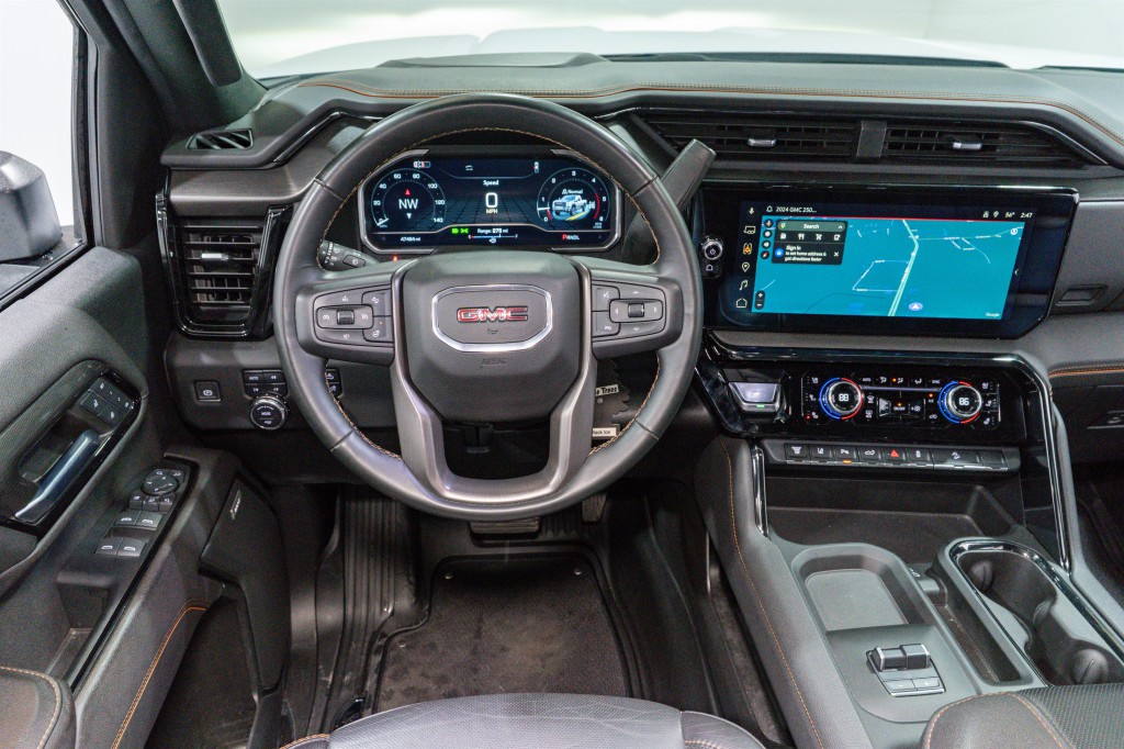 2024 GMC Sierra 2500 Image 14