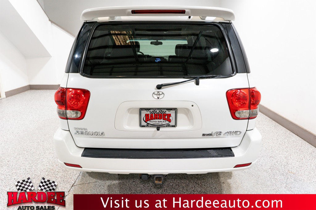 2005 Toyota Sequoia Image 4