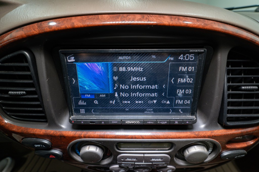 2005 Toyota Sequoia Image 14