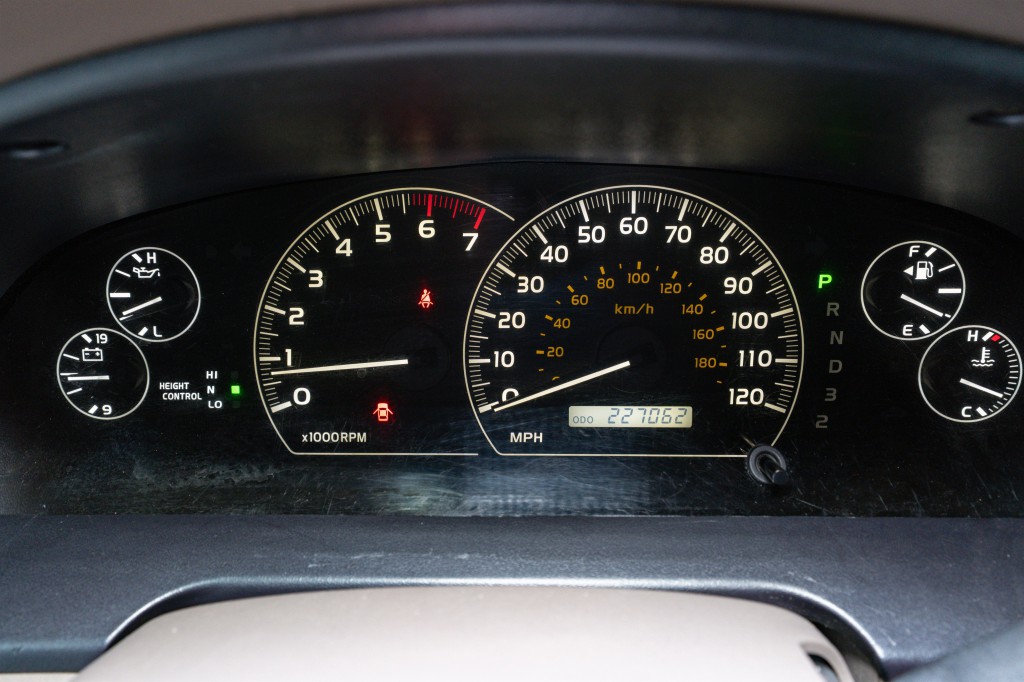 2005 Toyota Sequoia Image 22